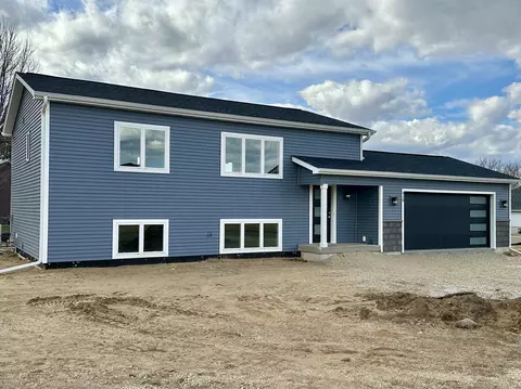 410 Kendra Dr, Rio, WI 53960