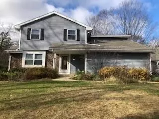 w315s7685 Lakecrest Dr, Mukwonago, WI 53149
