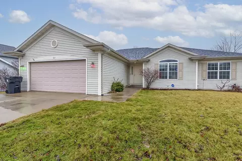 517 East St, Clinton, WI 53525