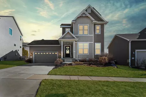 935 Sugar Maple Ln, Verona, WI 53593