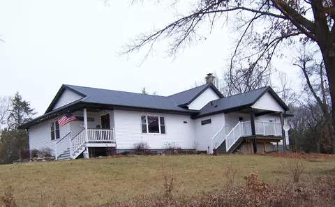 2521 County Road H, Barneveld, WI 53507