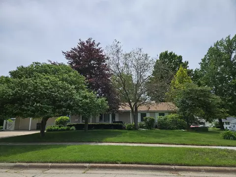 2904 7th St, Monroe, WI 53566
