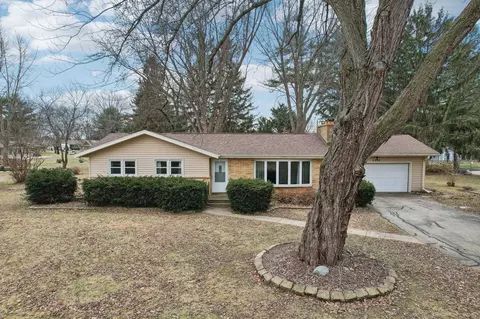 6509 Linden Cir, Windsor, WI 53598