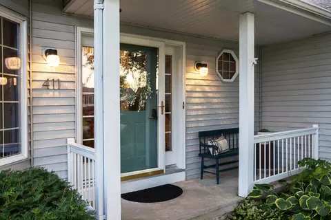 411 Eilbes Ave, Beaver Dam, WI 53916