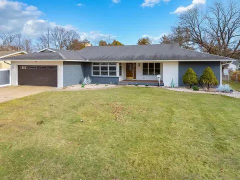 358 8th St, Prairie Du Sac, WI 53578