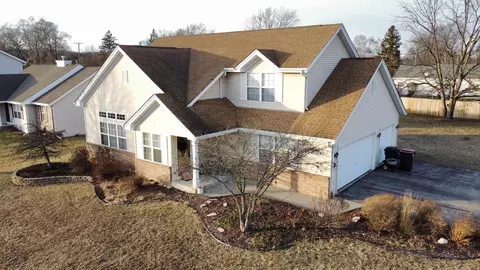 2924 S Iris Dr, Beloit, WI 53511