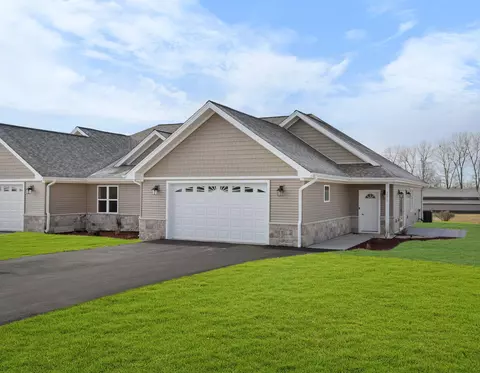 211 NW 3rd Ave, Monroe, WI 53566
