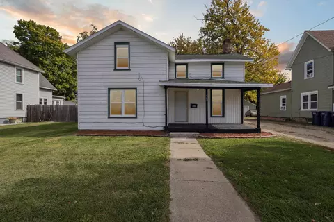 468 N Pearl St, Janesville, WI 53548