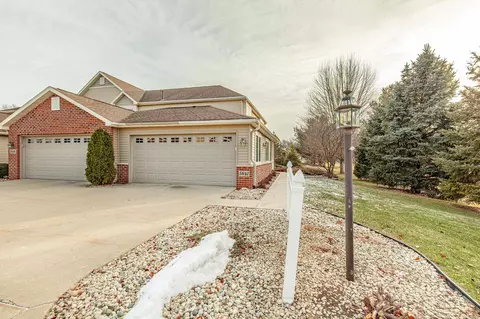 5842 Holscher Rd, Mcfarland, WI 53558
