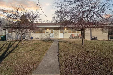 310 Dorow Ave, Edgerton, WI 53534