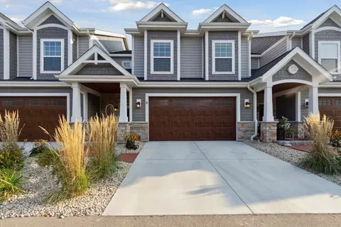 1204 S Main St #6, Lake Mills, WI 53551