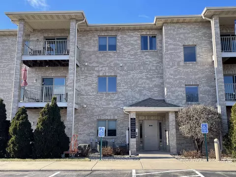 216 Fairview Cir, Waunakee, WI 53597