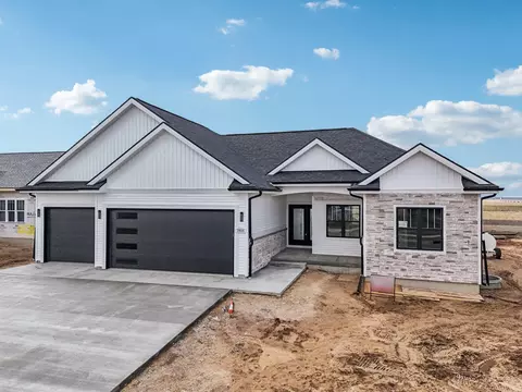 2024 Mulberry St, Sauk City, WI 53583