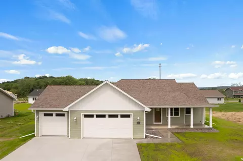 601 Roosevelt St, Baraboo, WI 53913