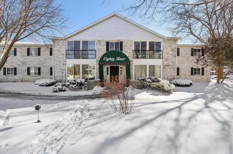 83 Golf Pkwy #F, Madison, WI 53704