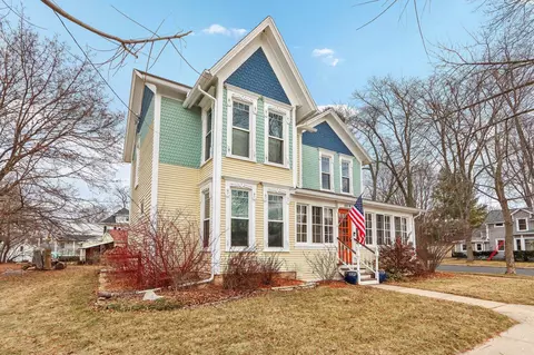 102 W North St, Cambridge, WI 53523