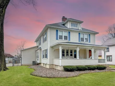 309 S Beaumont Rd, Prairie Du Chien, WI 53821