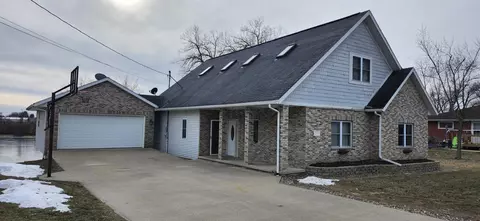 213 Morton St, Pardeeville, WI 53954