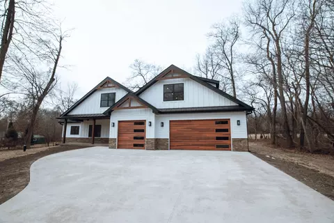 N1075 Glenn Oaks Road, Edgerton, WI 53534