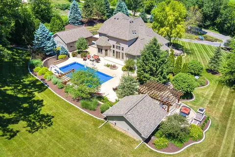 7589 Bobcat Ln, Verona, WI 53593