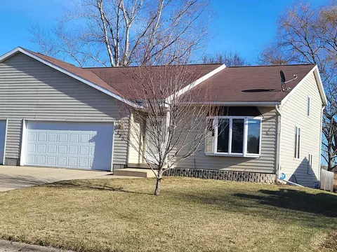 620 Washington St #B, Monticello, WI 53570