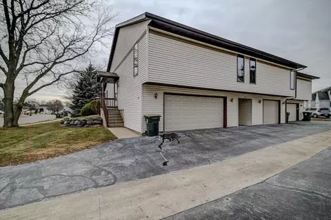 122 White Tail Dr, Sun Prairie, WI 53590