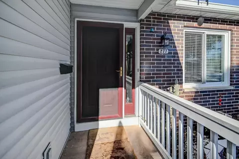 277 S Franklin St #8, Verona, WI 53593