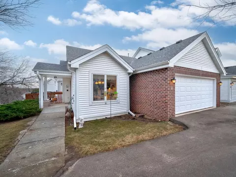 11 Daytona Beach Dr, Madison, WI 53719