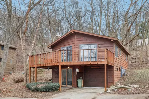 420 E Indian Ln, Edgerton, WI 53534