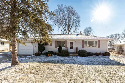 4625 Hermsmeier Ln, Madison, WI 53714