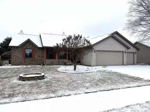 3718 Curry Ln, Janesville, WI 53546