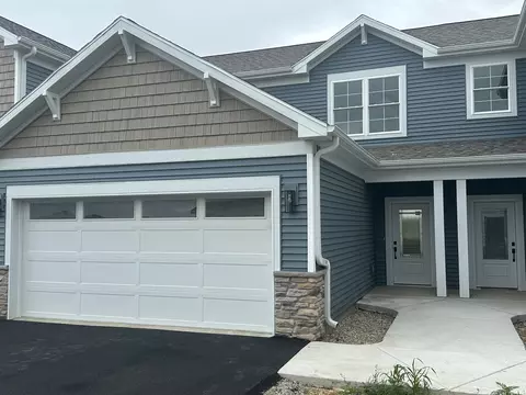 3152 S Bartells Dr #202, Beloit, WI 53511