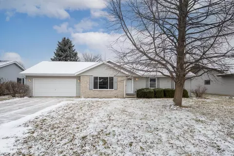 4003 Saratoga Dr, Janesville, WI 53546