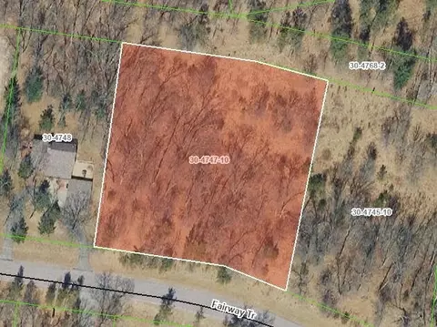 1172 Fairway Trl, Nekoosa, WI 54457