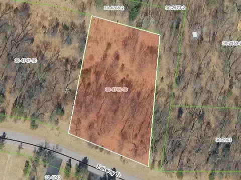 1168 Fairway Trl, Nekoosa, WI 54457