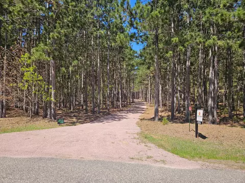 w3200 Yellow Banks Trail, Nekoosa, WI 54457