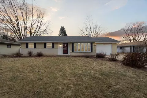 1776 E Briar Ln, Beloit, WI 53511