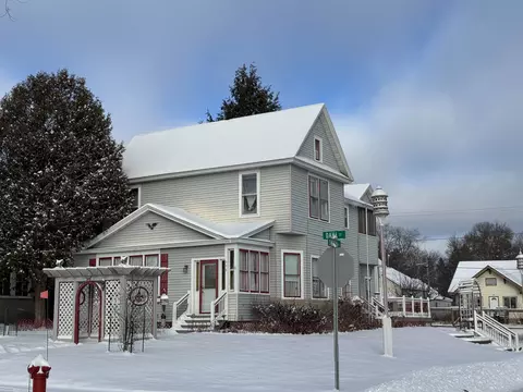 335 Dahl St, Rhinelander, WI 54501