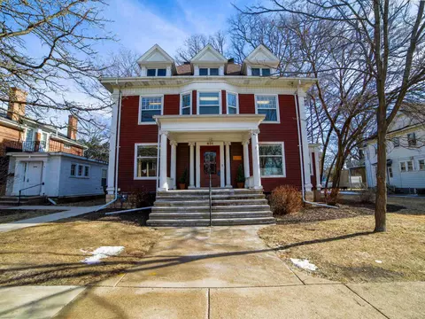 631 College St, Beloit, WI 53511