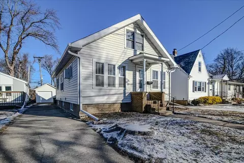 2714 E Johnson St, Madison, WI 53704