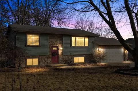 422 Maple St, Sauk City, WI 53583
