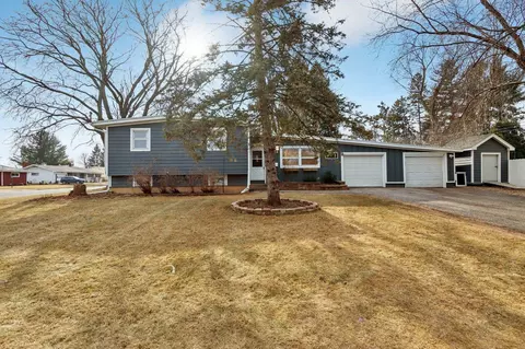 901 Frederick St, Sun Prairie, WI 53590