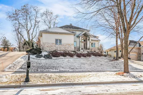 9713 Shadow Wood Dr, Verona, WI 53593