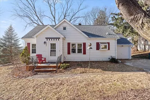 4002 Hanover St, Madison, WI 53704