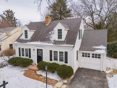 329 S Owen Dr, Madison, WI 53705