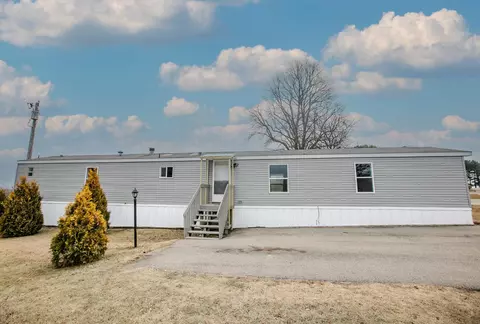 310 Evergreen Village Rd, Platteville, WI 53818