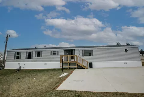 316 Evergreen Village Rd, Platteville, WI 53818
