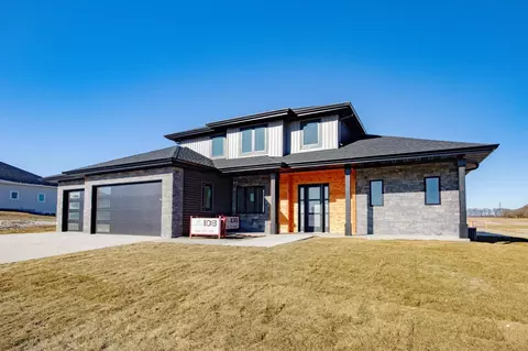 3003 Wellington Pl, Cottage Grove, WI 53527