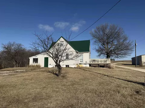 17479 Lariat Rd, Mcgregor, IA 52157