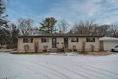 421 421b Falcon Cir # A, Monona, WI 53716